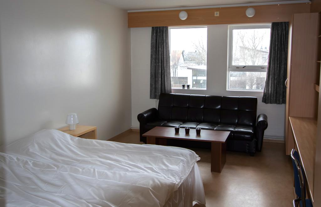 Akranes Guesthouse - Staywest Exterior photo